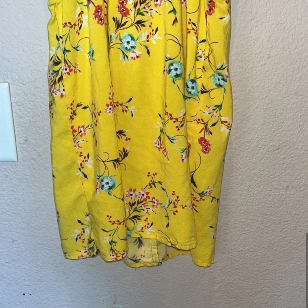 Tilly’s Girl’s Yellow Floral Dress Size Medium Walking on Sunshine